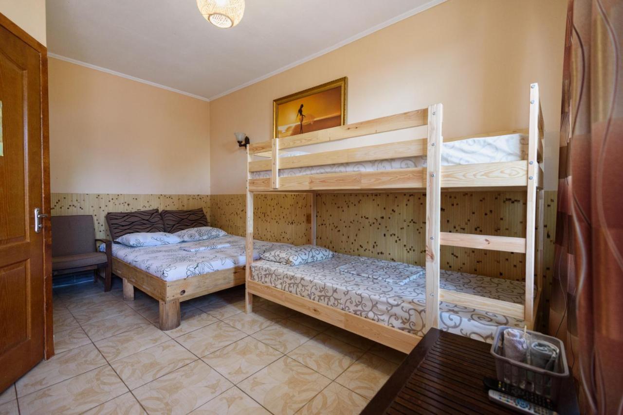Maiami Hotel Nyikopol Kültér fotó