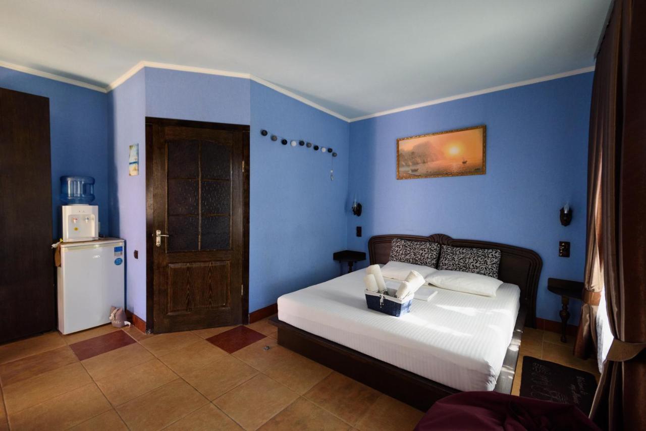 Maiami Hotel Nyikopol Kültér fotó