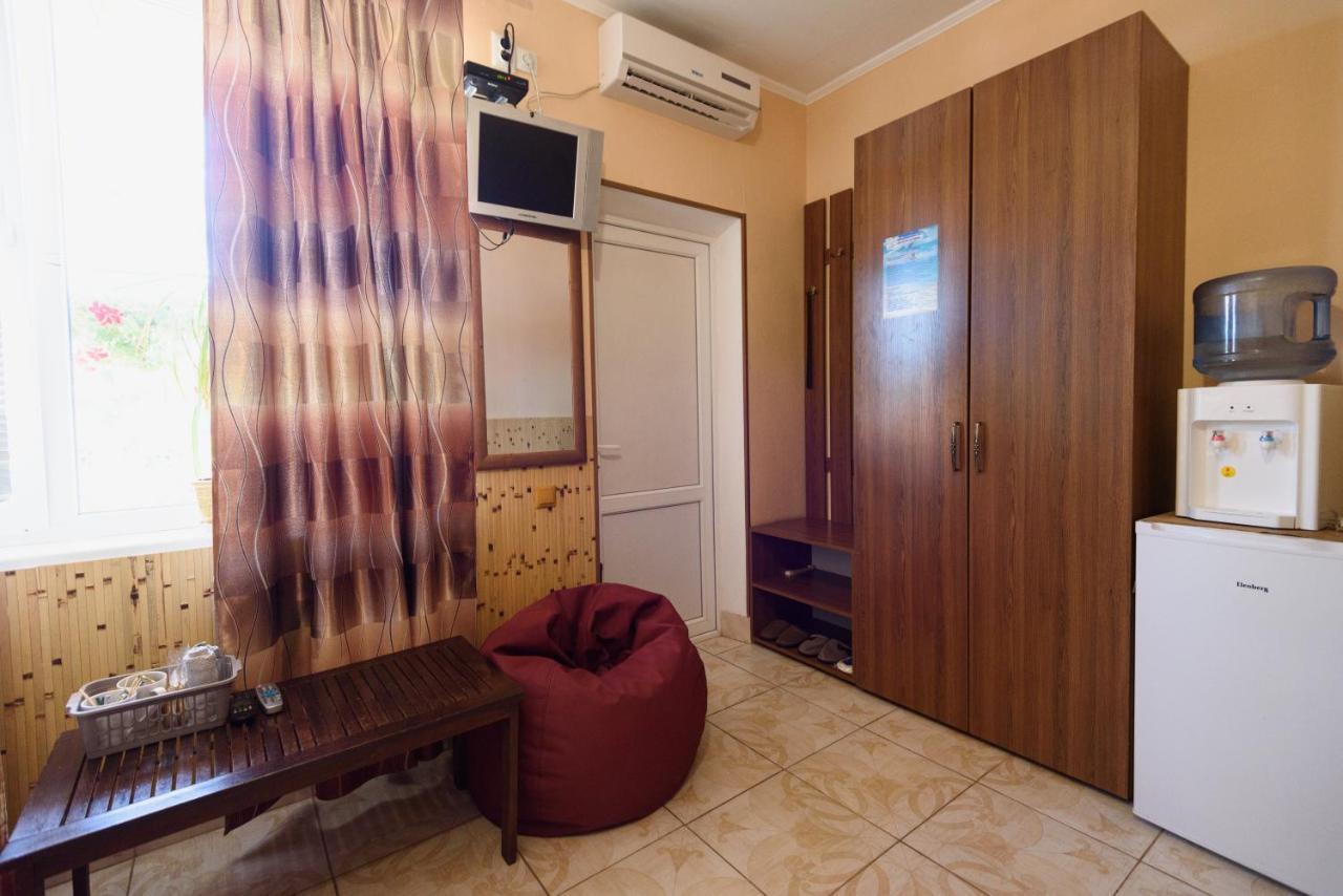 Maiami Hotel Nyikopol Kültér fotó
